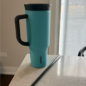 Owalo 40 oz Tumbler with straw - Insulated Stainless Steel